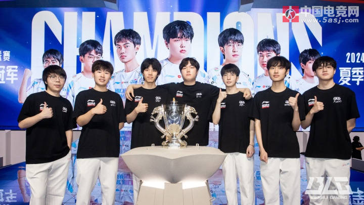 2025LPL总决赛：BLG捧起银龙杯，knight獲(huò)得FMVP，收獲(huò)职业生涯第六(liù)个LPL冠军