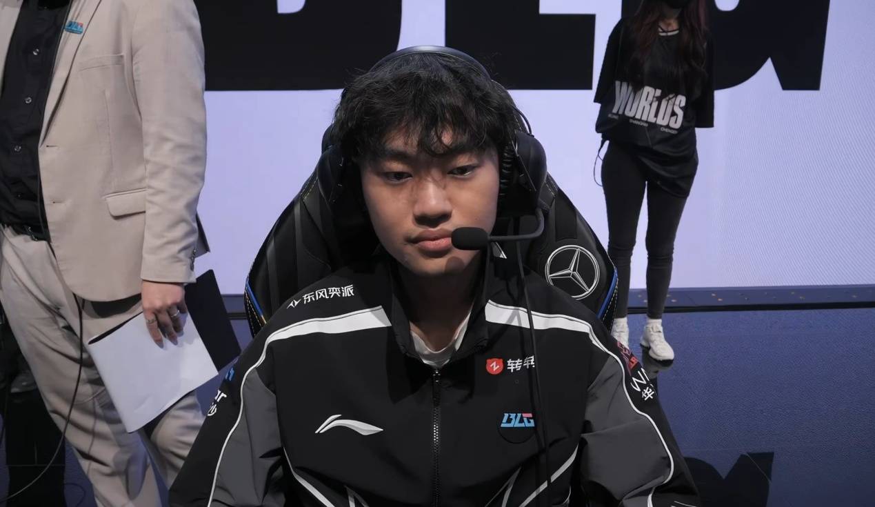 LPL转会期爆料!最大巨头出手,斥巨资抢夺韩援,BLG面临解散危险