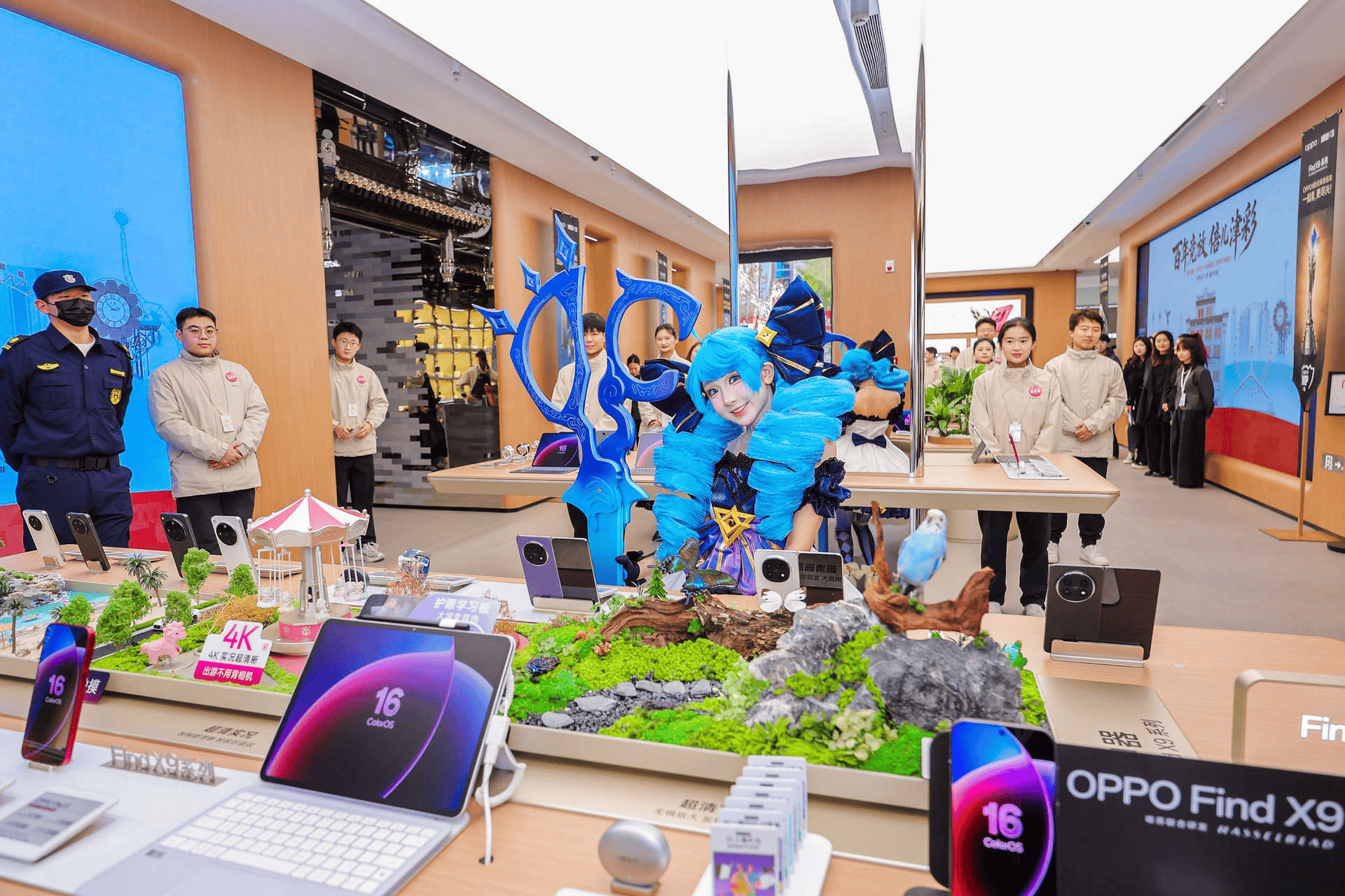 百年帽庄 × 电竞光影：OPPO｜一加天津旗舰店到底有多会玩？