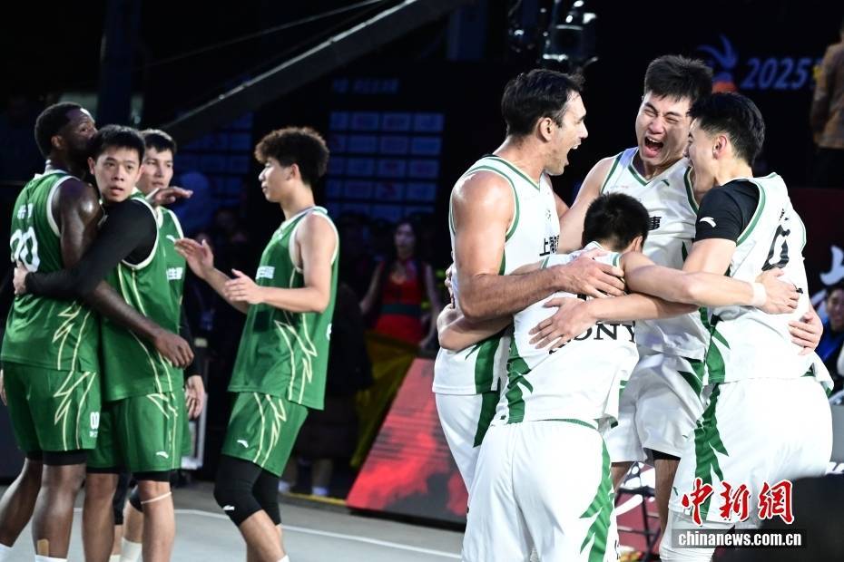 2025赛季(jì)超(chāo)三联赛总决赛在北京宋庄落幕